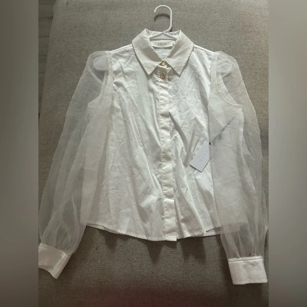 ASTR the label White Sheer Sleeve Blouse - Picture 2 of 6
